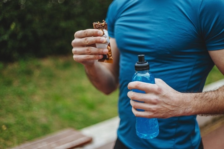 Energy bars and drinks - GettyImages-Obradovic