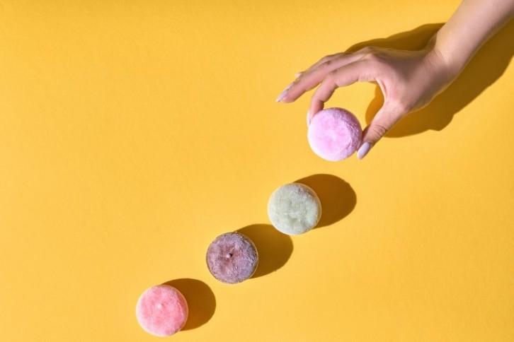Bite-sized formats such as mochi may help ice cream producers attract consumers who aren't willing to purchase large tub sizes. Image: Getty/izikMd